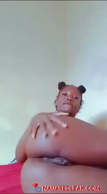 Metisha Mubanga Show Off Her Pussy In Leaked Video